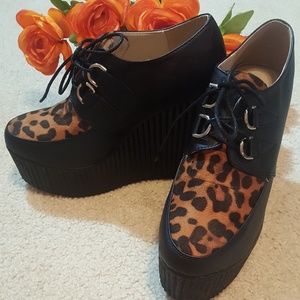 [ Refresh ] Black  leopard platforms BRAND NEW!